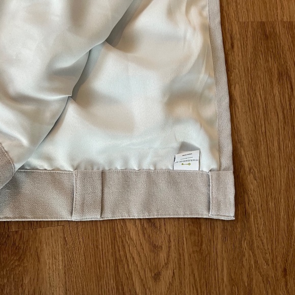 threshold linen aruba gray blackout curtain 50"W x 84"L - Picture 8 of 10